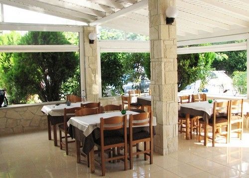 Coralli Holidays Loutra  Екстер'єр фото