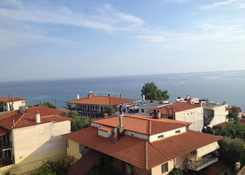 Coralli Holidays Loutra  Екстер'єр фото